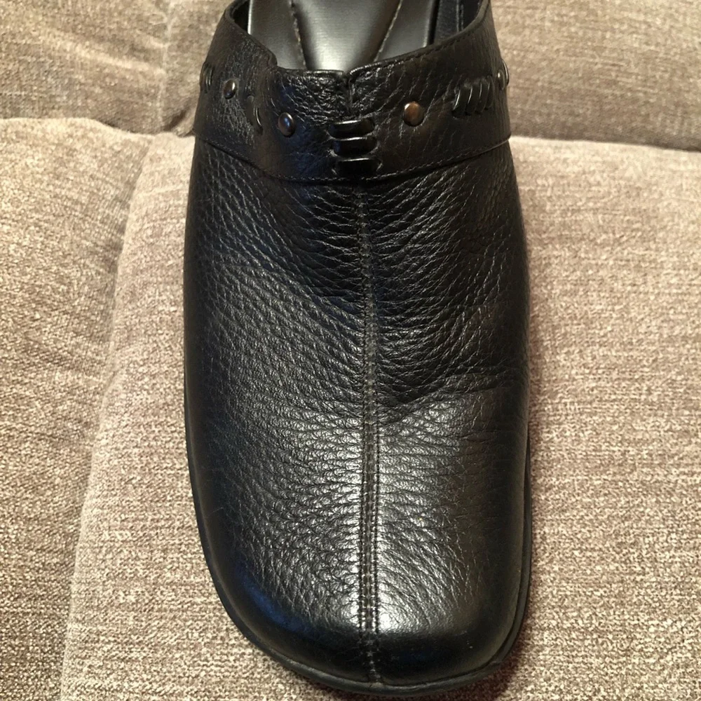 Bass Genuine Leather Black Mules - Picture 3 of 10